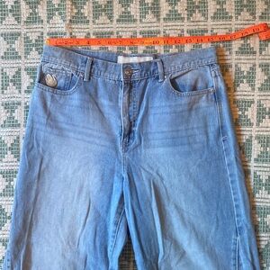 Gloria Vanderbilt x Christian Siriano jeans